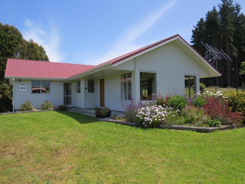 Waikawa House — general view