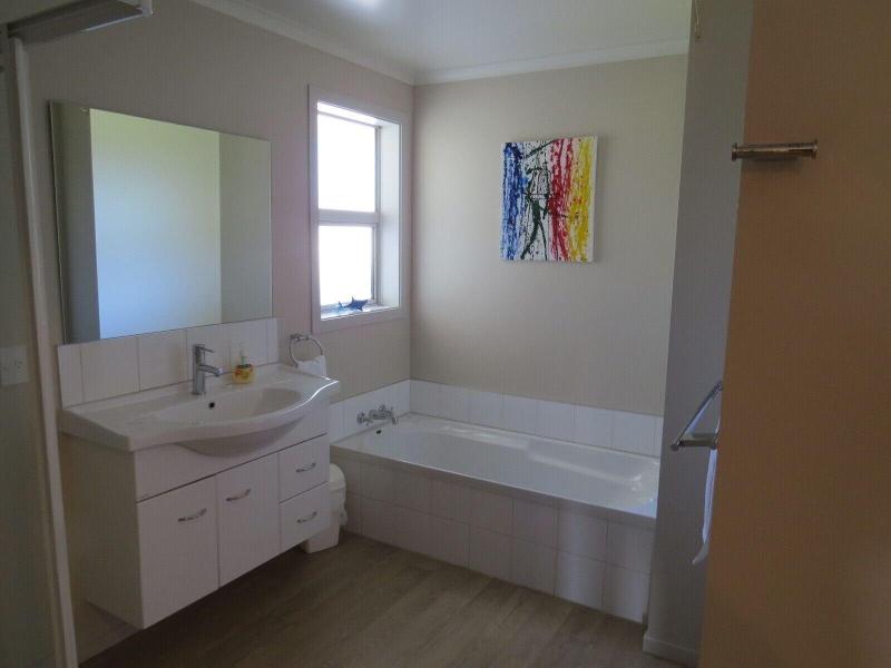Waikawa House gallery photo 8