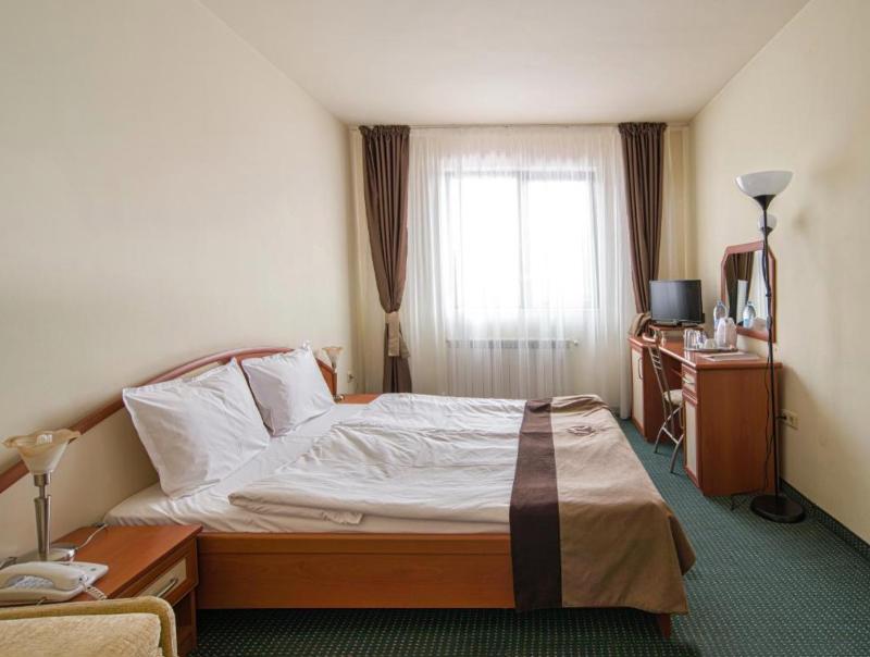 Hotel Kamena Pamporovo image