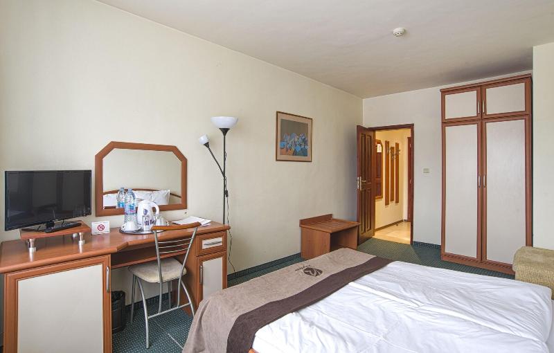 Hotel Kamena Pamporovo image