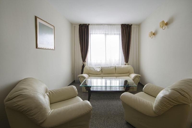 Hotel Kamena Pamporovo image