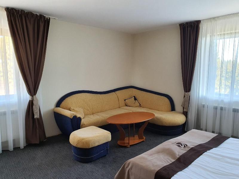 Hotel Kamena Pamporovo image