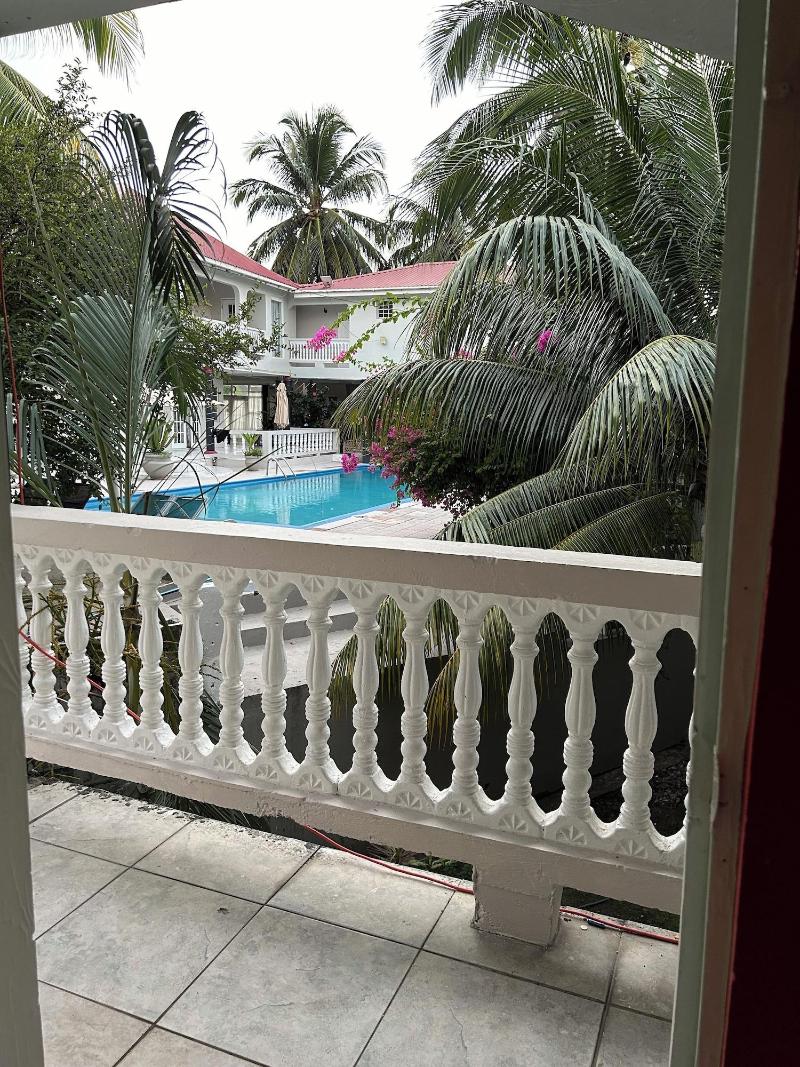 Bay Heights Bed And Breakfast image