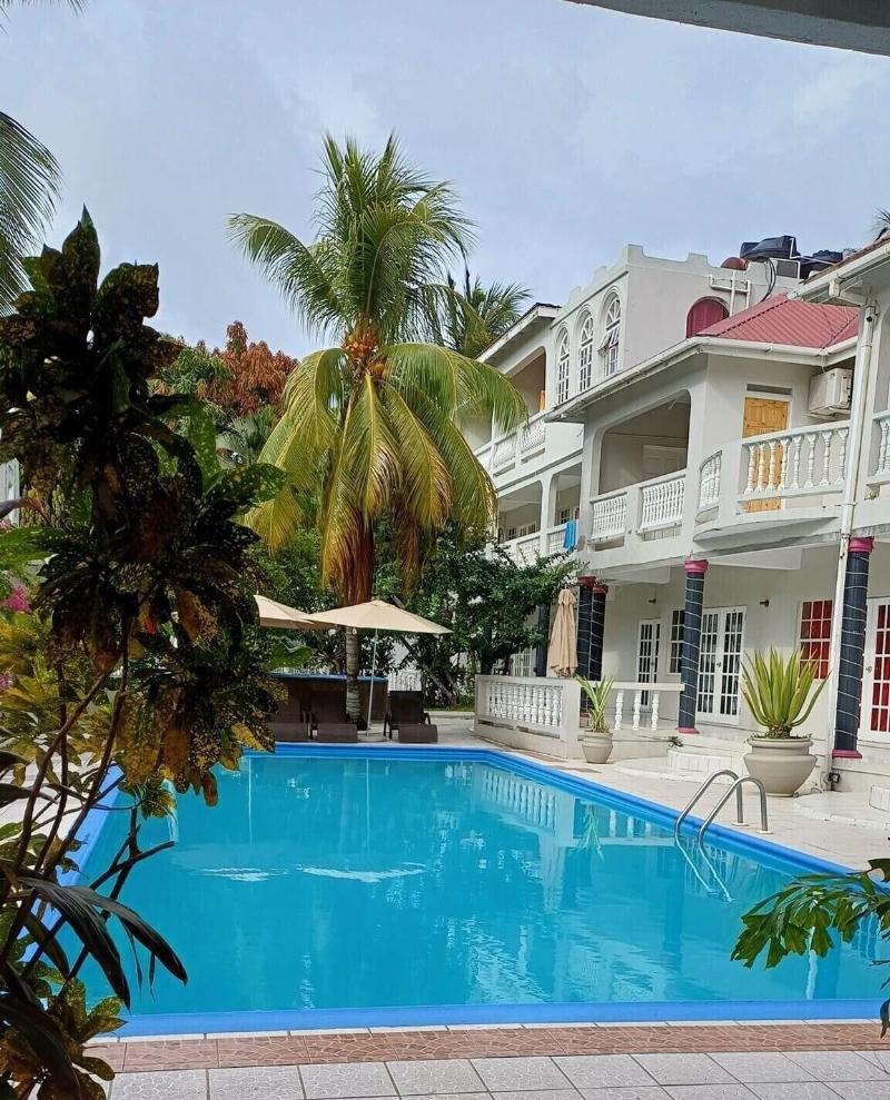 Bay Heights Bed And Breakfast image