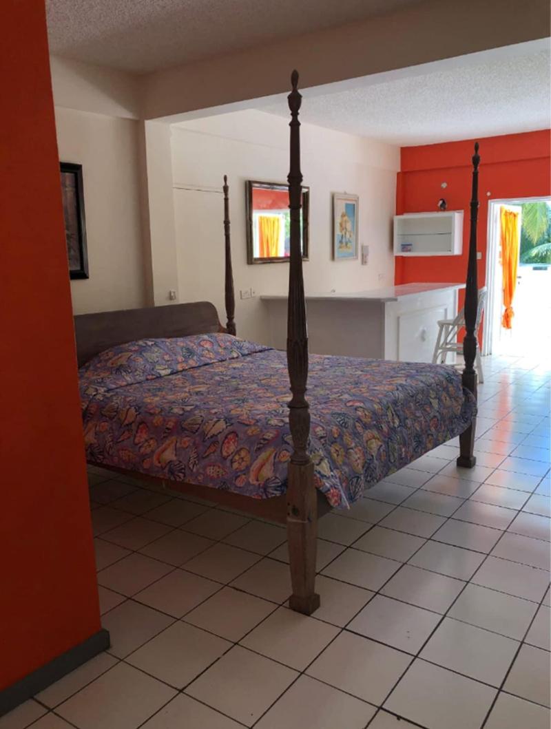 Bay Heights Bed And Breakfast image