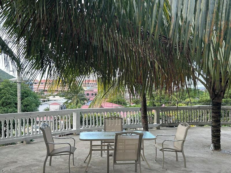 Bay Heights Bed And Breakfast image