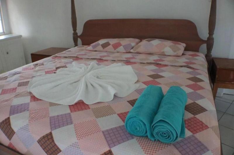 Bay Heights Bed And Breakfast image