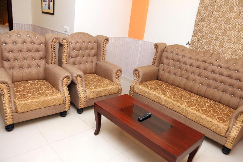 Hak Mall Suites image