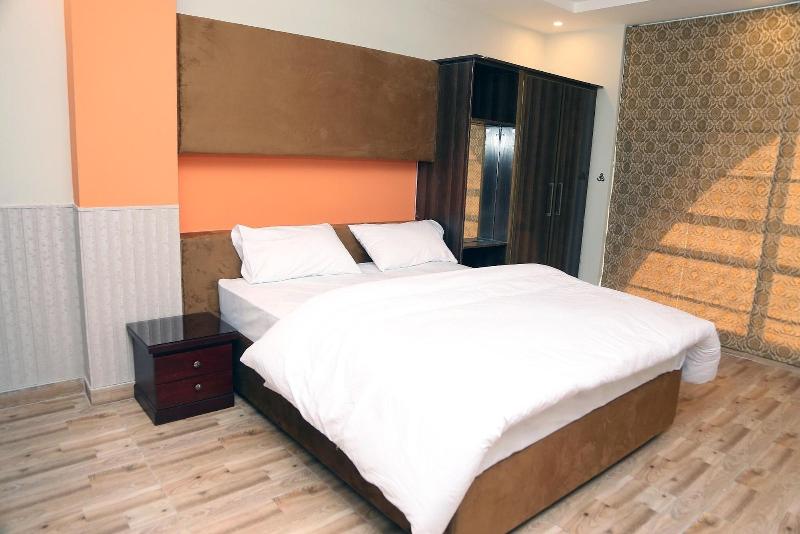Hak Mall Suites image