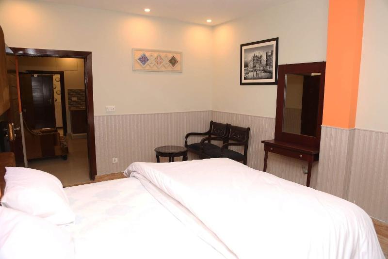 Hak Mall Suites image
