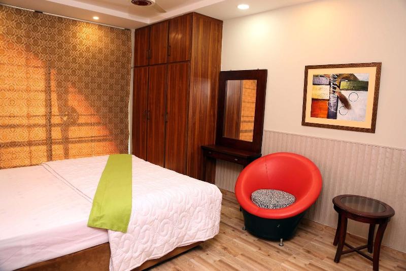 Hak Mall Suites image