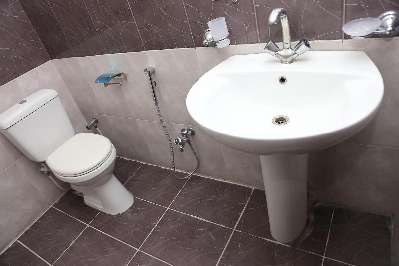 Hak Mall Suites image