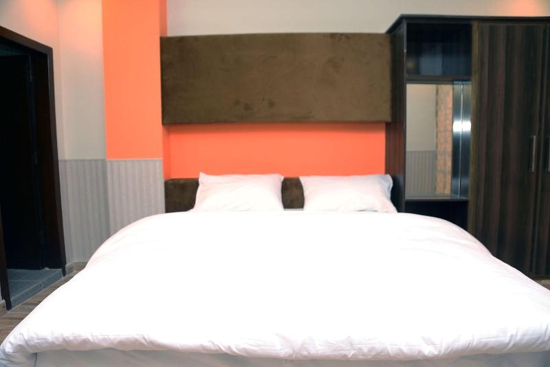 Hak Mall Suites image
