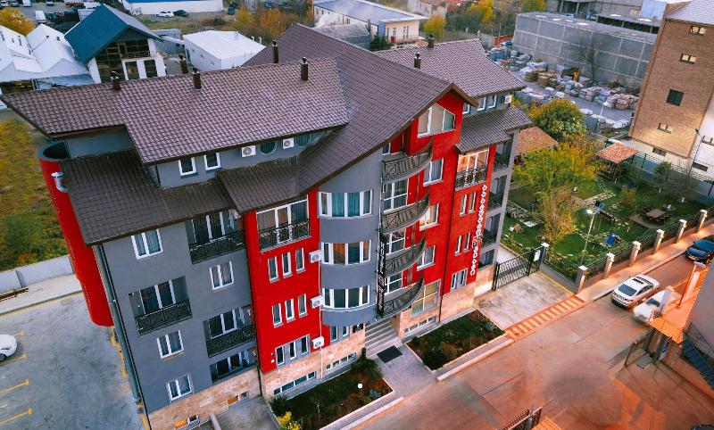 Hotel West — general view