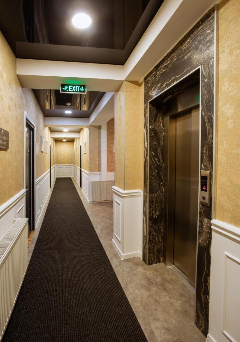 Hotel West image