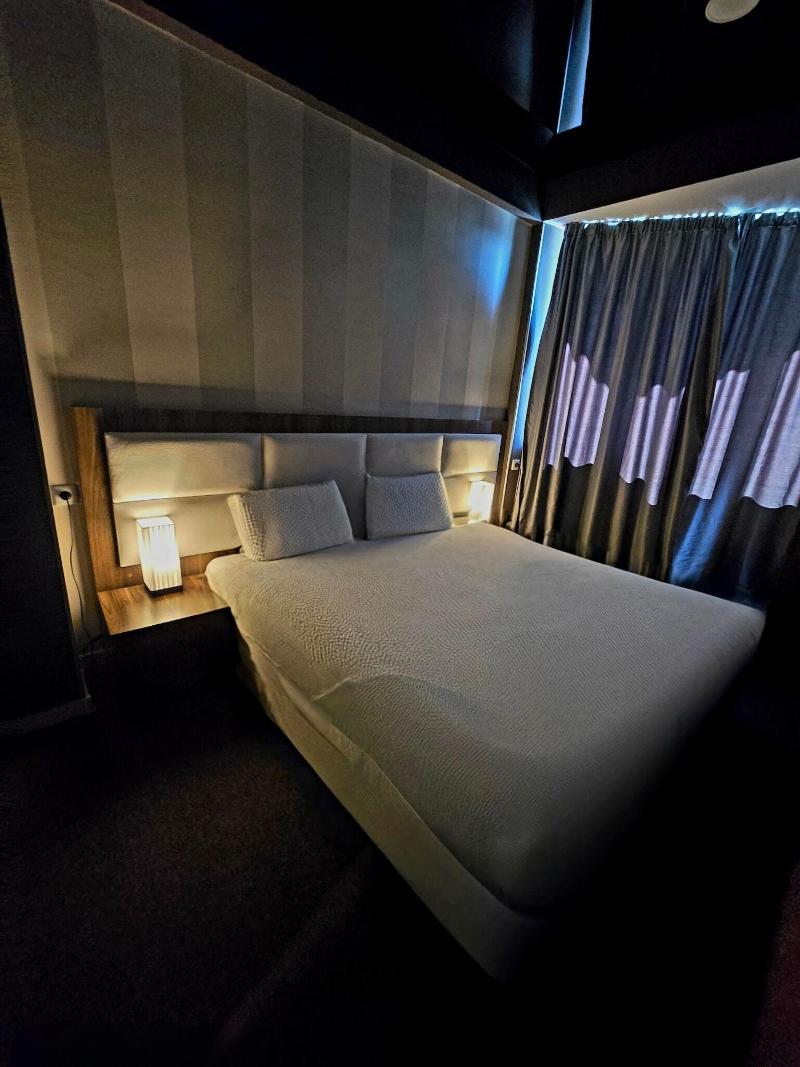 Hotel West image