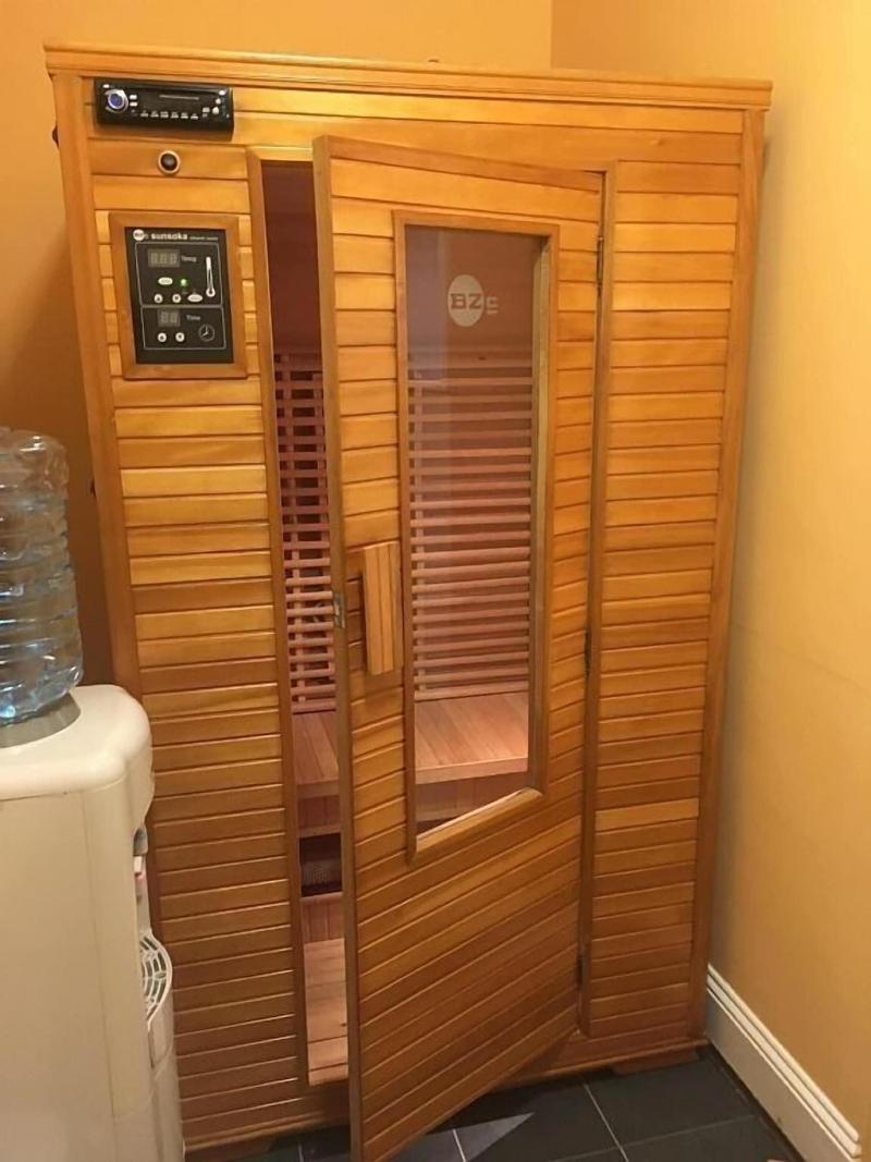 Bedrocklodge Buisness Centre Holidaylets image