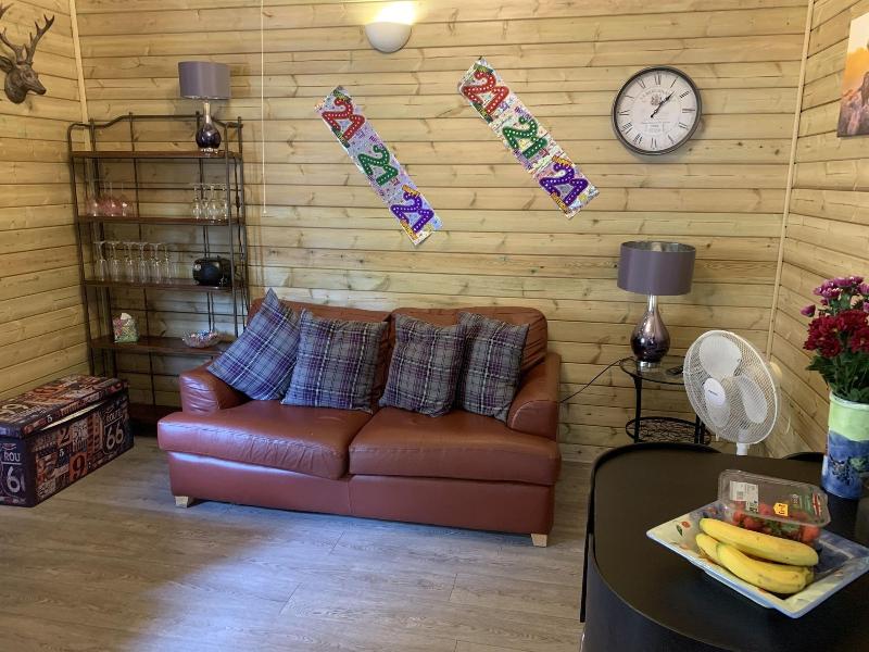 Bedrocklodge Buisness Centre Holidaylets image