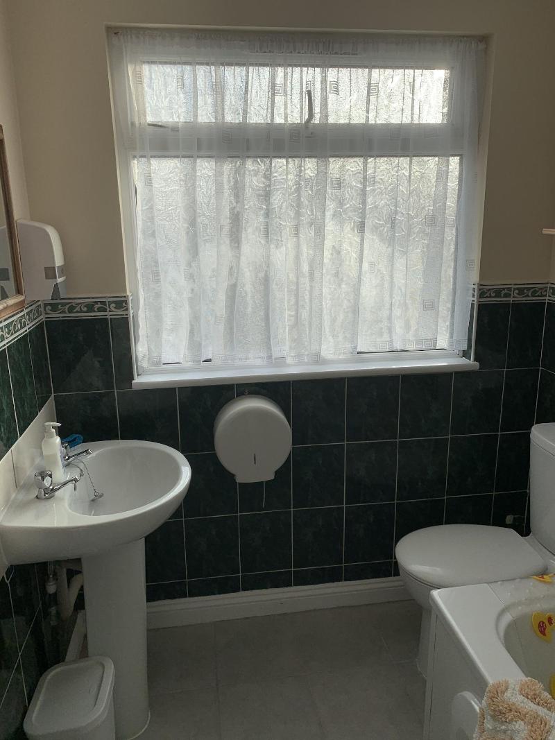 Bedrocklodge Buisness Centre Holidaylets image