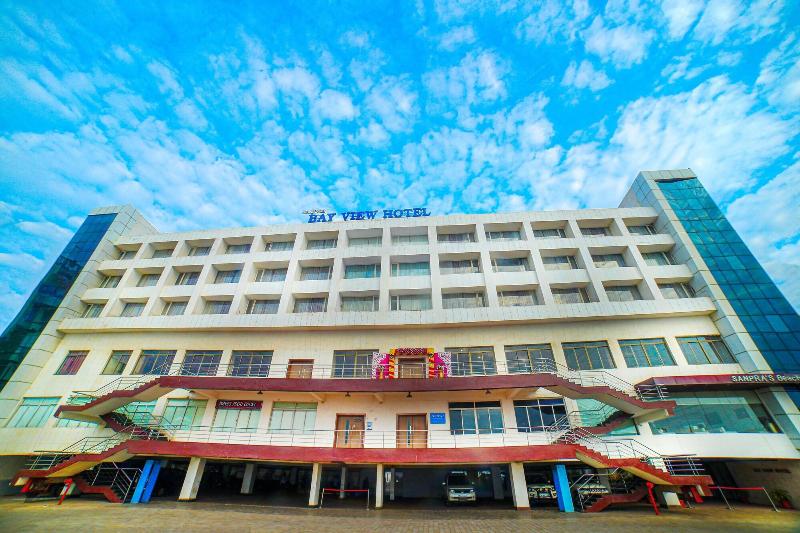 Bay View Hotel image
