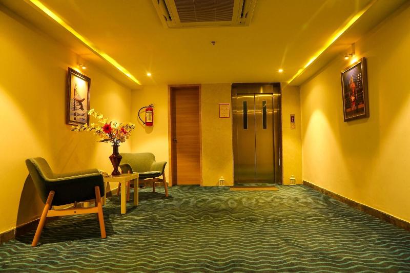 Bay View Hotel image