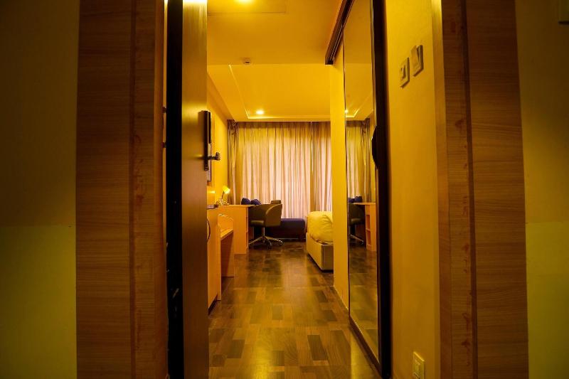 Bay View Hotel image