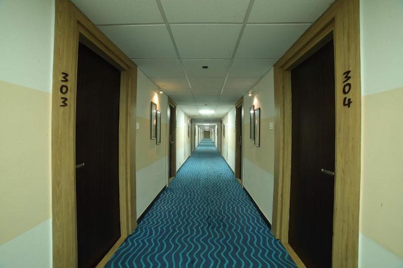 Bay View Hotel image