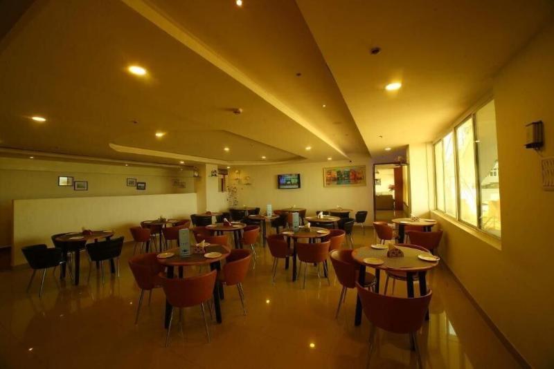 Bay View Hotel image
