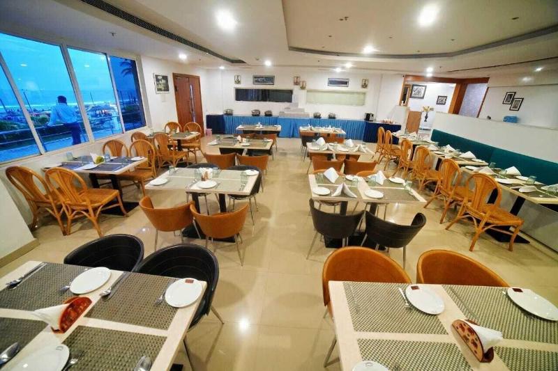 Bay View Hotel image