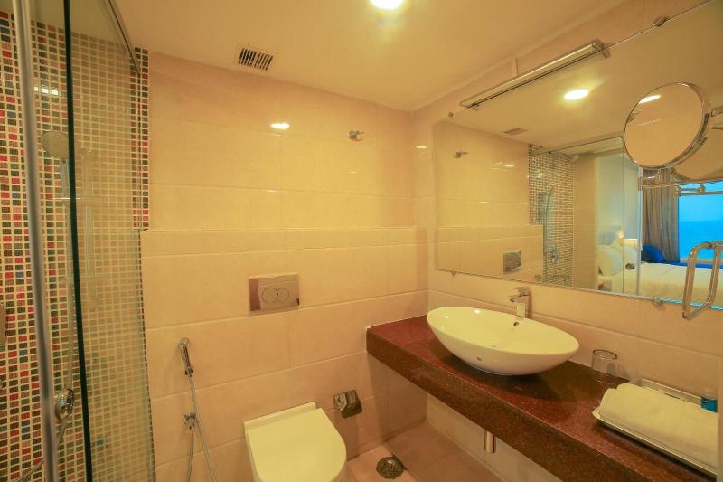 Bay View Hotel image