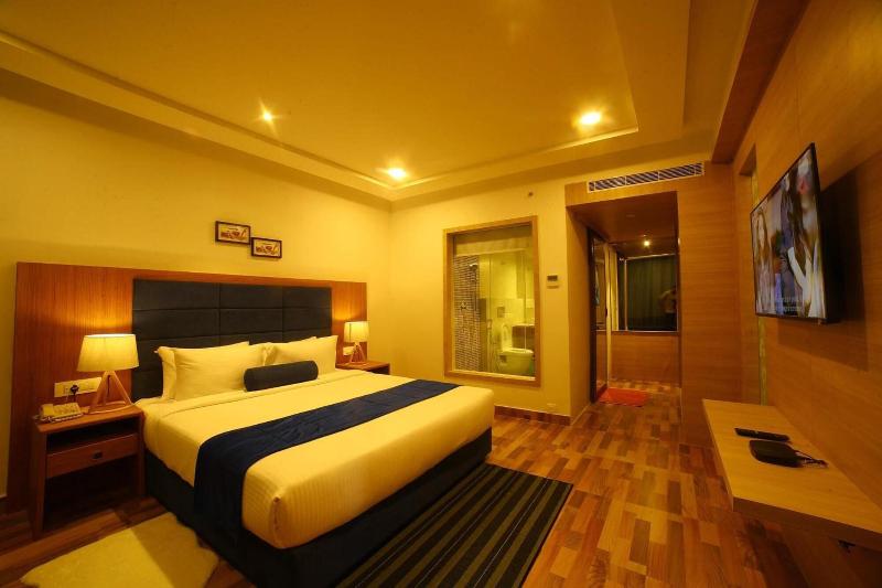Bay View Hotel image