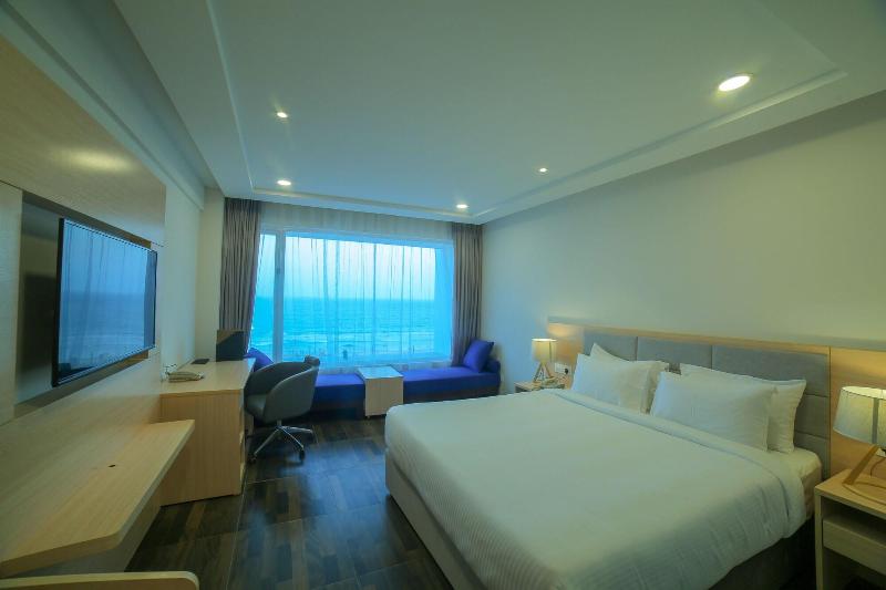 Bay View Hotel image