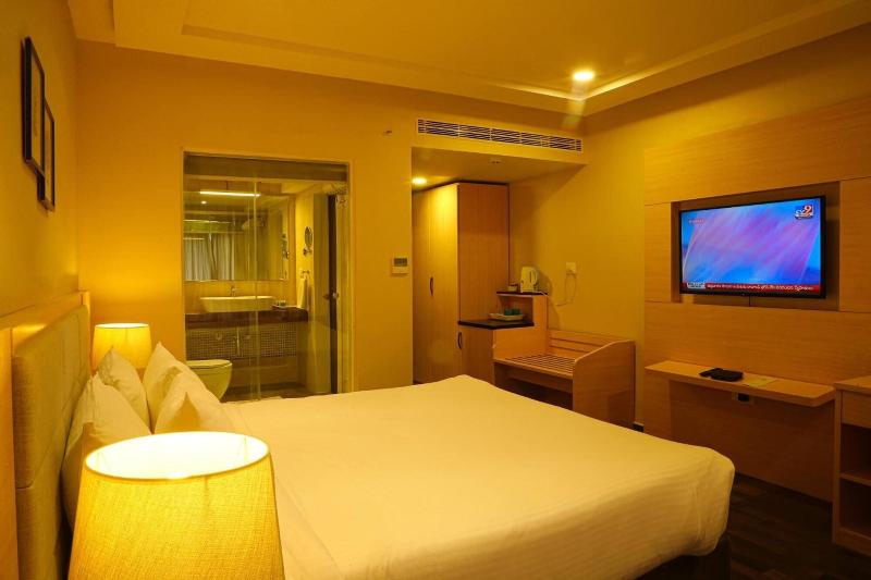 Bay View Hotel image