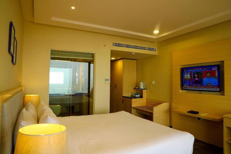 Bay View Hotel image
