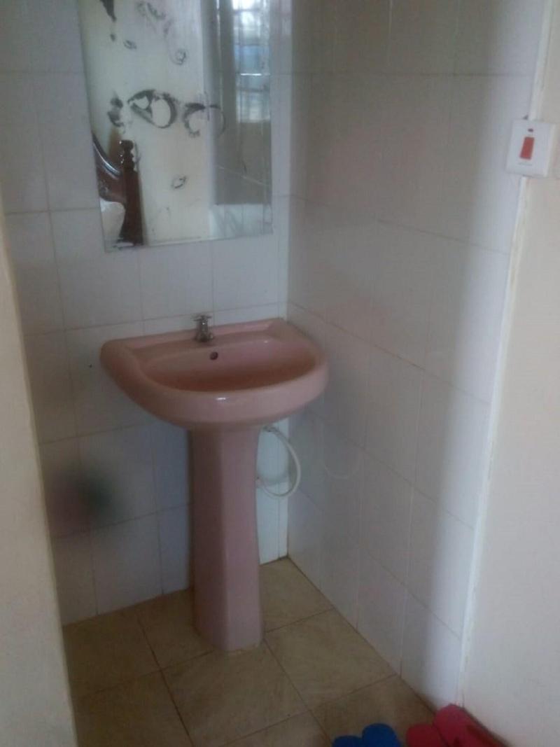 Club Icon Guest House image