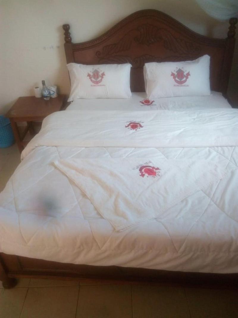 Club Icon Guest House image