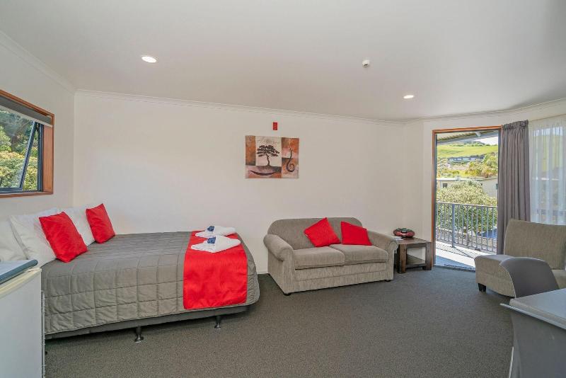Bayside Holiday Units image