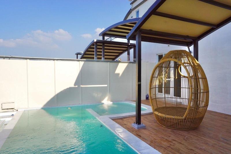 Alpha Villa image