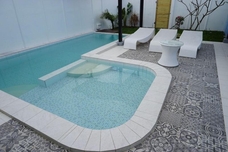 Alpha Villa image