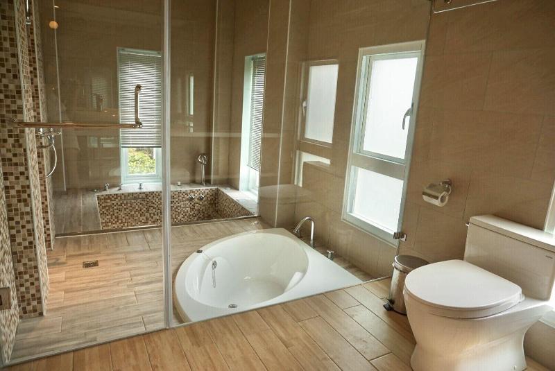 Alpha Villa image