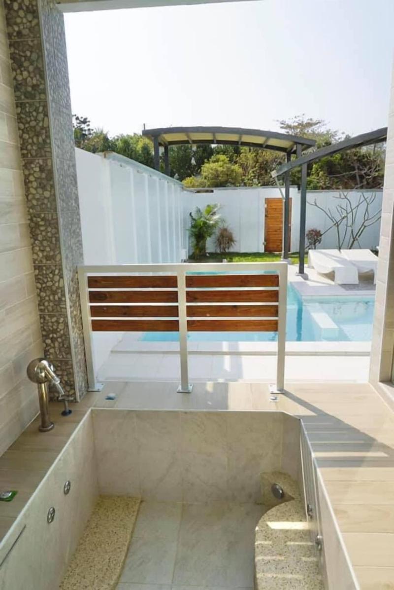 Alpha Villa image