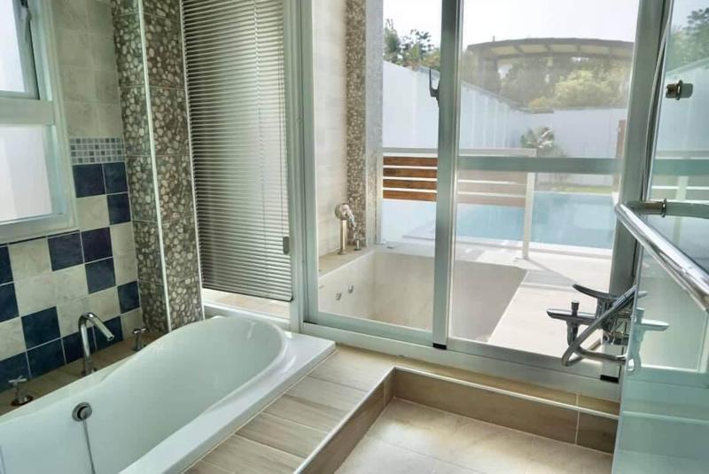 Alpha Villa image