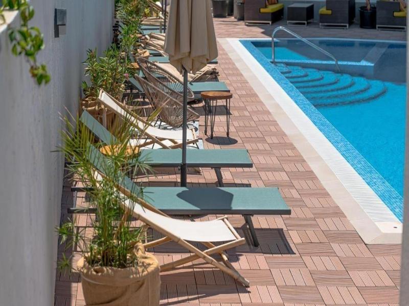 Ji Hotel image