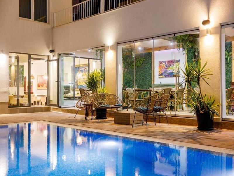 Ji Hotel image