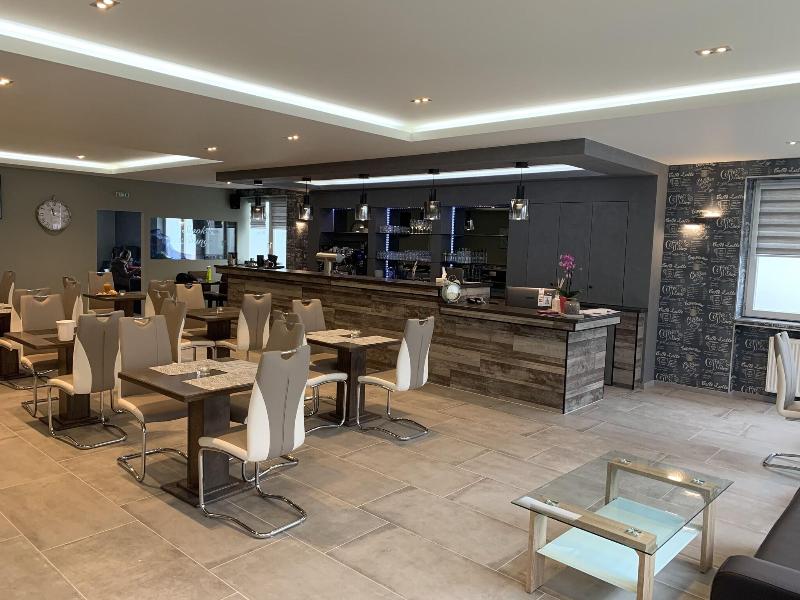 City Vibes Hotel image