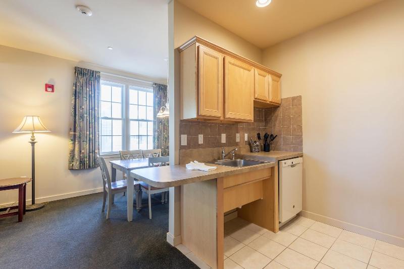 Ebb Tide Suites image