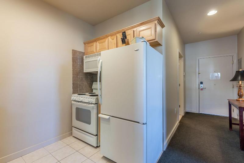 Ebb Tide Suites image