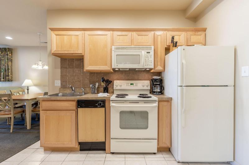 Ebb Tide Suites image