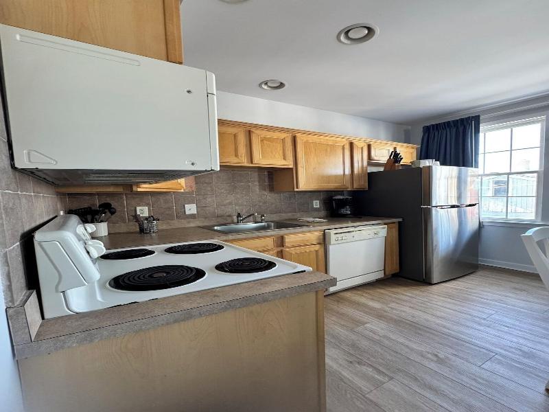 Ebb Tide Suites image