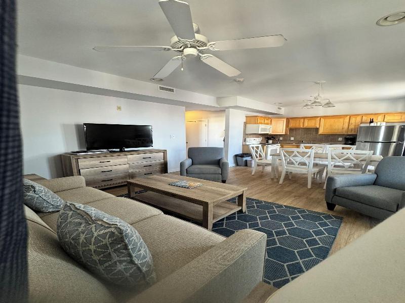 Ebb Tide Suites image